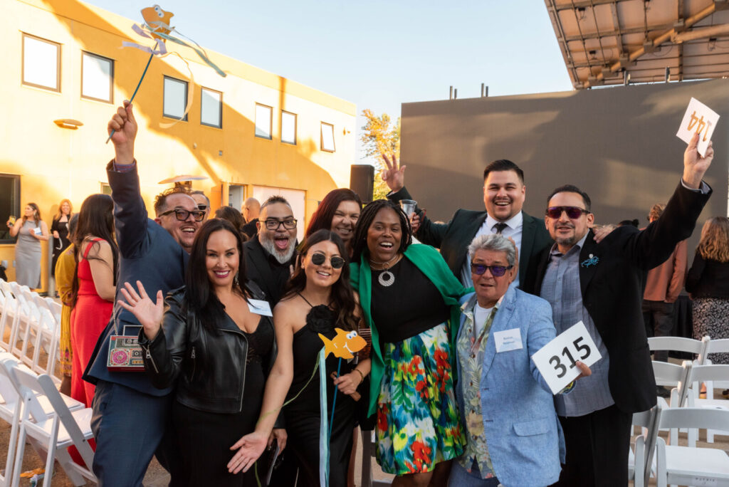 Group of people at the Ocean Discovery Institute Annual Fundraiser Gala